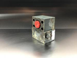 Liebherr Válvula antirretorno